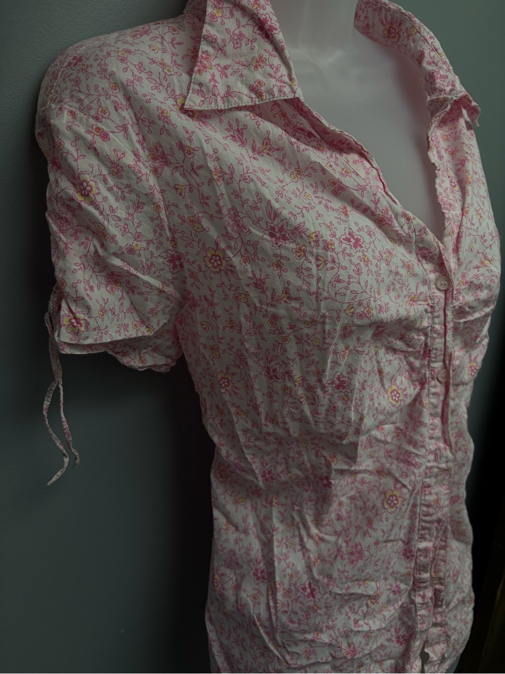 Light Pink Floral Short-Sleeve Button-Down Shirt